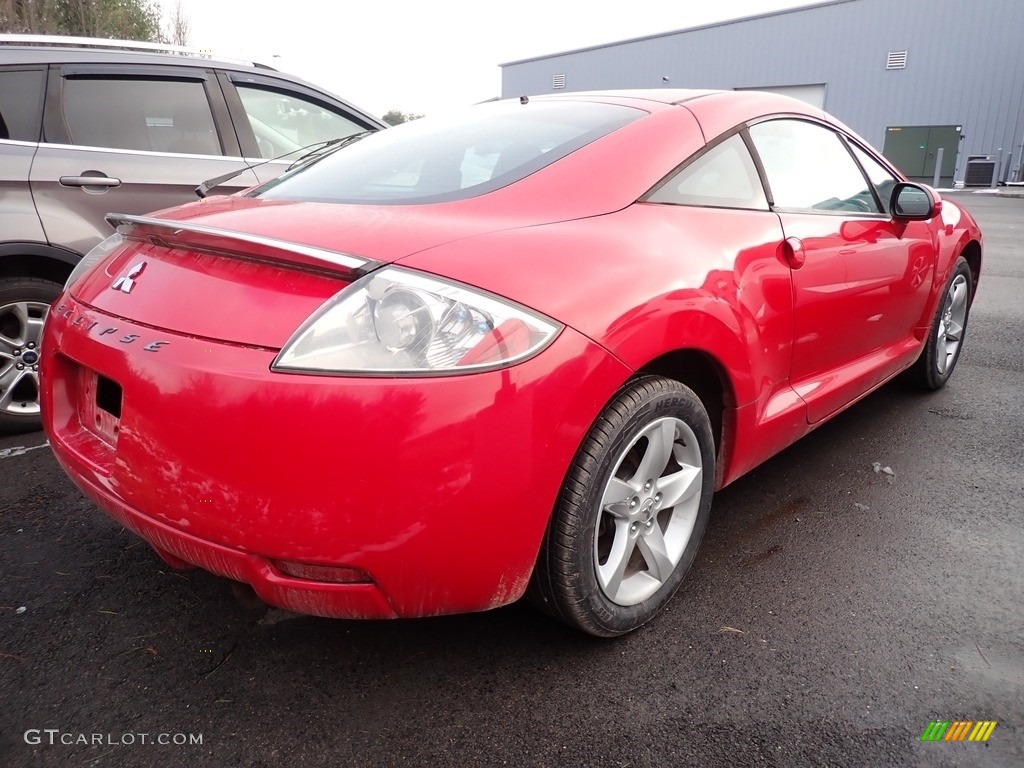 2007 Eclipse GS Coupe - Pure Red / Medium Gray photo #10