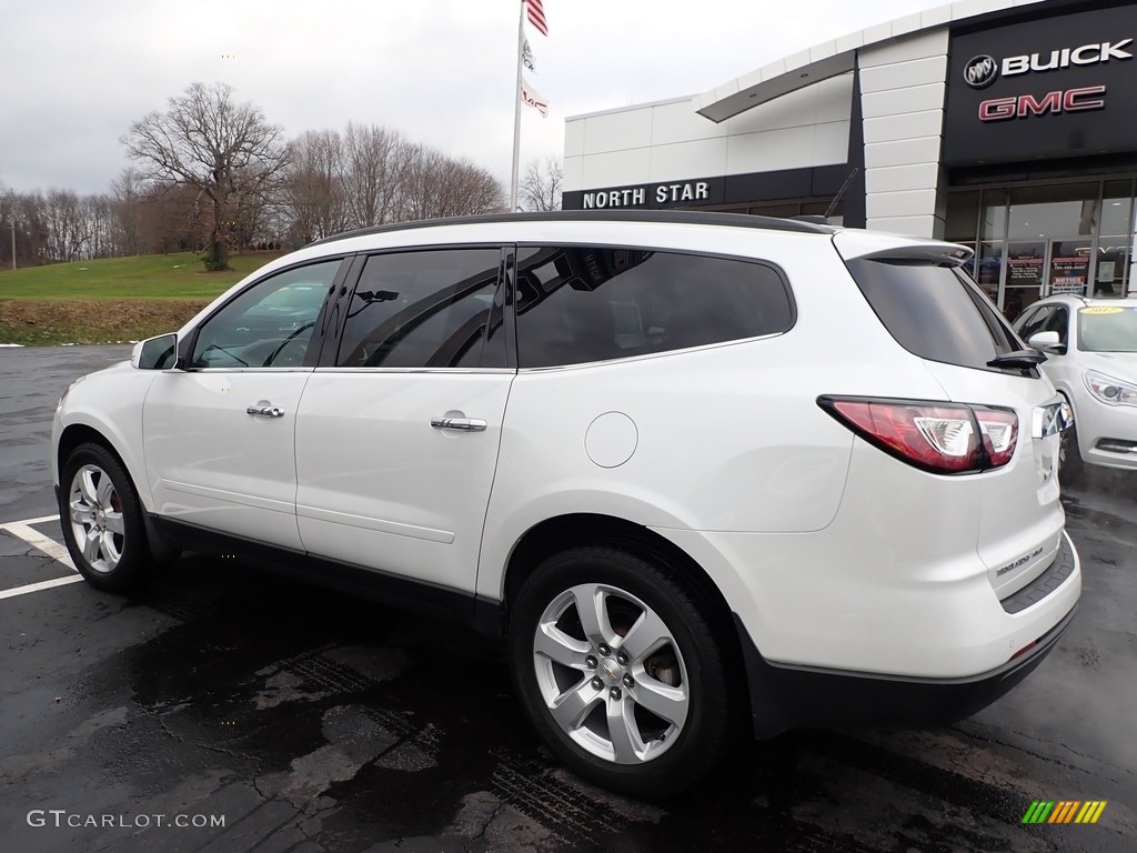 2017 Traverse LT AWD - Iridescent Pearl Tricoat / Ebony photo #12