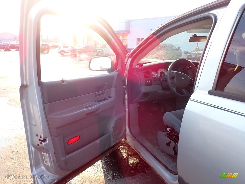 2006 Durango SLT HEMI 4x4 - Bright Silver Metallic / Dark Slate Gray/Light Slate Gray photo #7