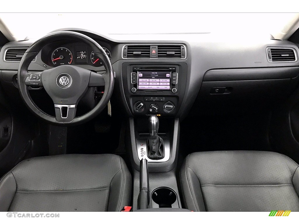 2011 Jetta SE Sedan - Platinum Gray Metallic / Titan Black photo #14