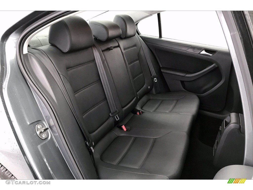 2011 Jetta SE Sedan - Platinum Gray Metallic / Titan Black photo #18