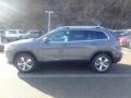 Sting-Gray - Cherokee Limited 4x4 Photo No. 7