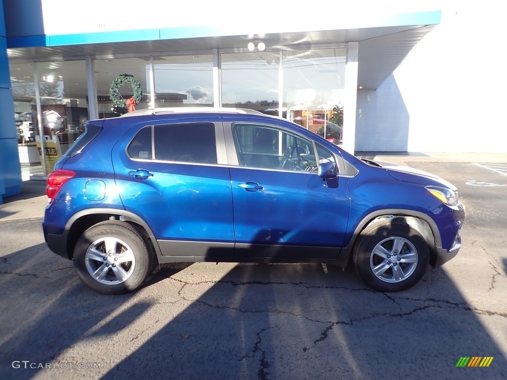 2017 Trax LT AWD - Blue Topaz Metallic / Jet Black photo #3