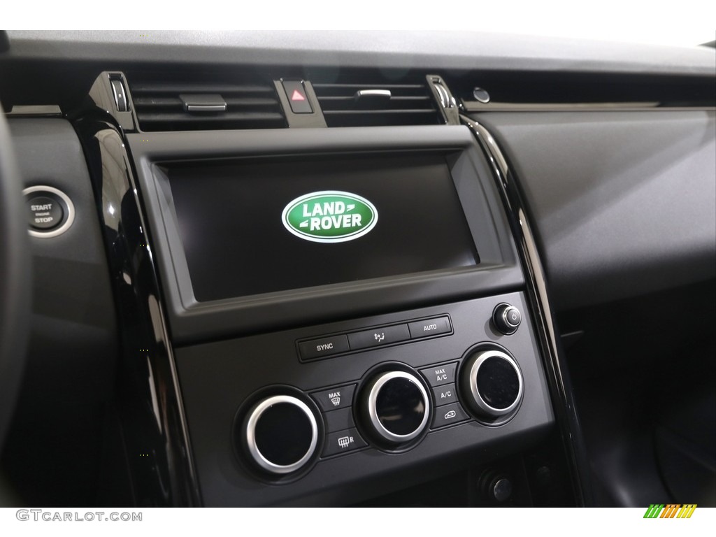 2020 Land Rover Discovery SE Controls Photo #140634836