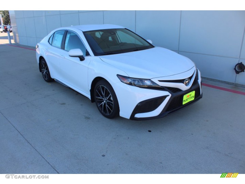 2021 Camry SE - Super White / Black photo #2