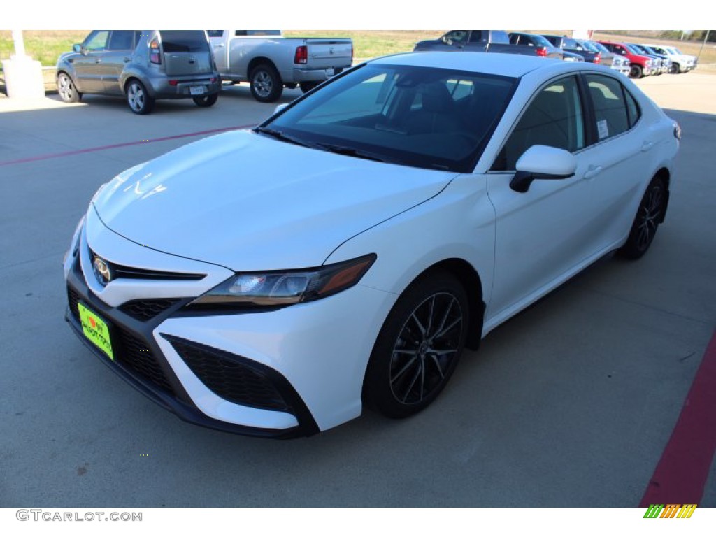 2021 Camry SE - Super White / Black photo #4