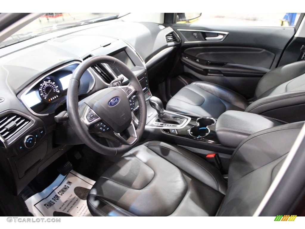 2018 Edge Titanium AWD - Burgundy Velvet / Ebony photo #11