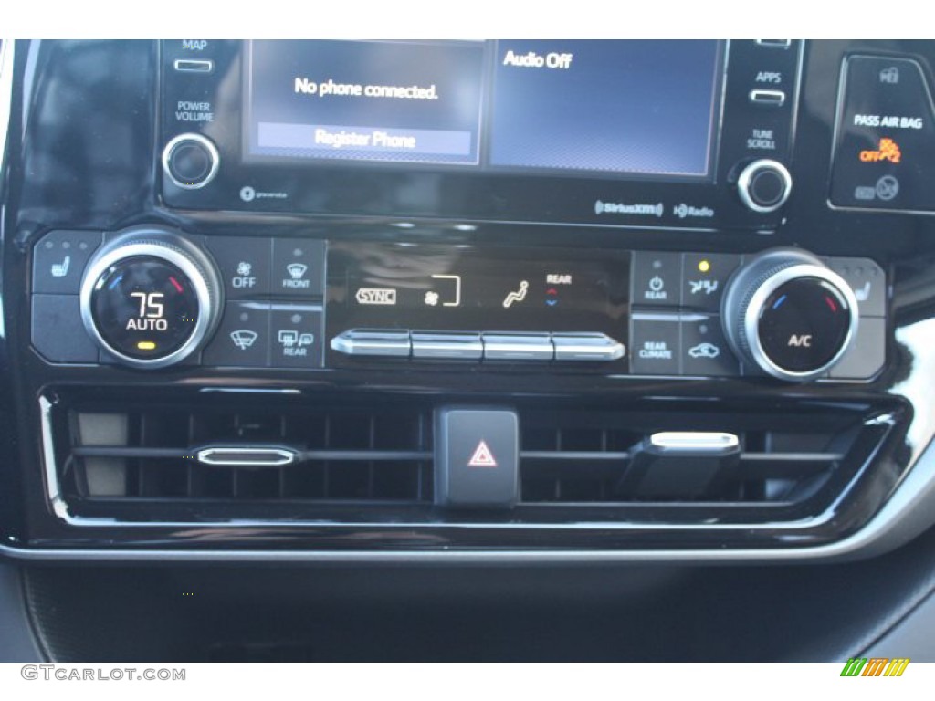 2021 Toyota Highlander XLE Controls Photos