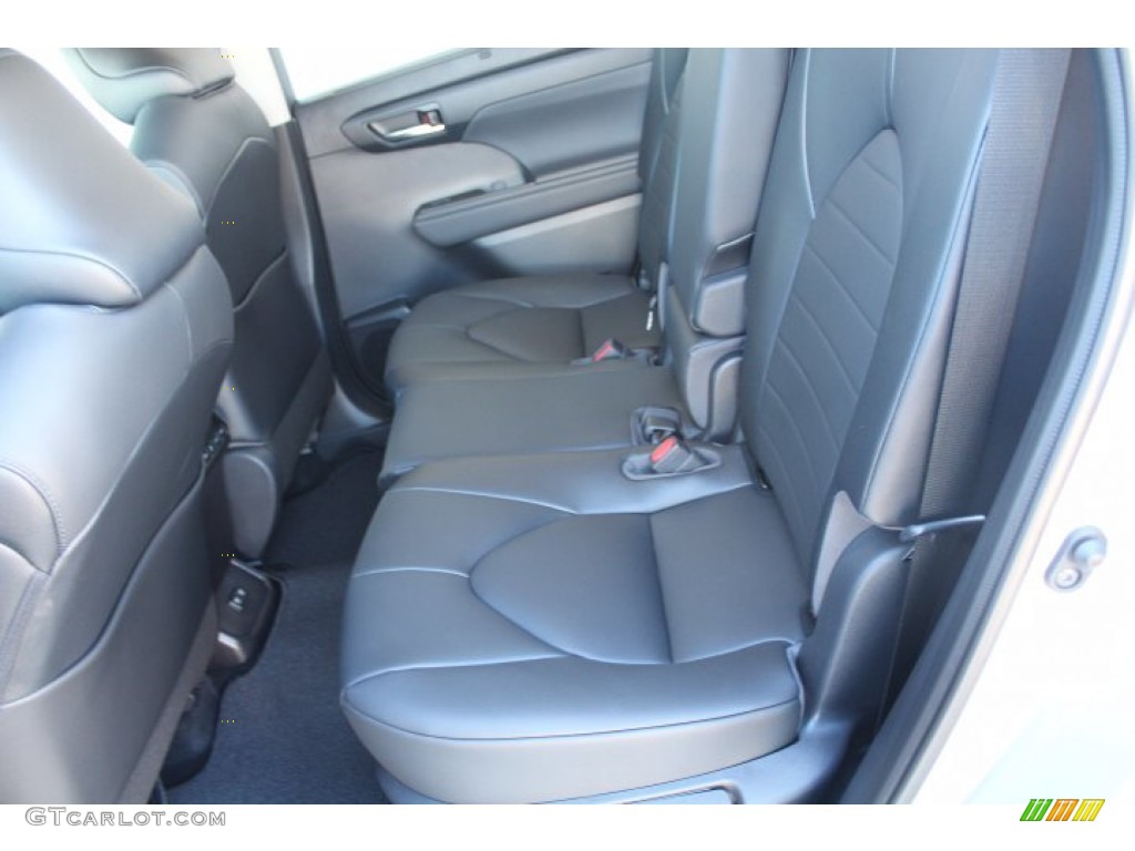 2021 Toyota Highlander XLE Rear Seat Photo #140641862