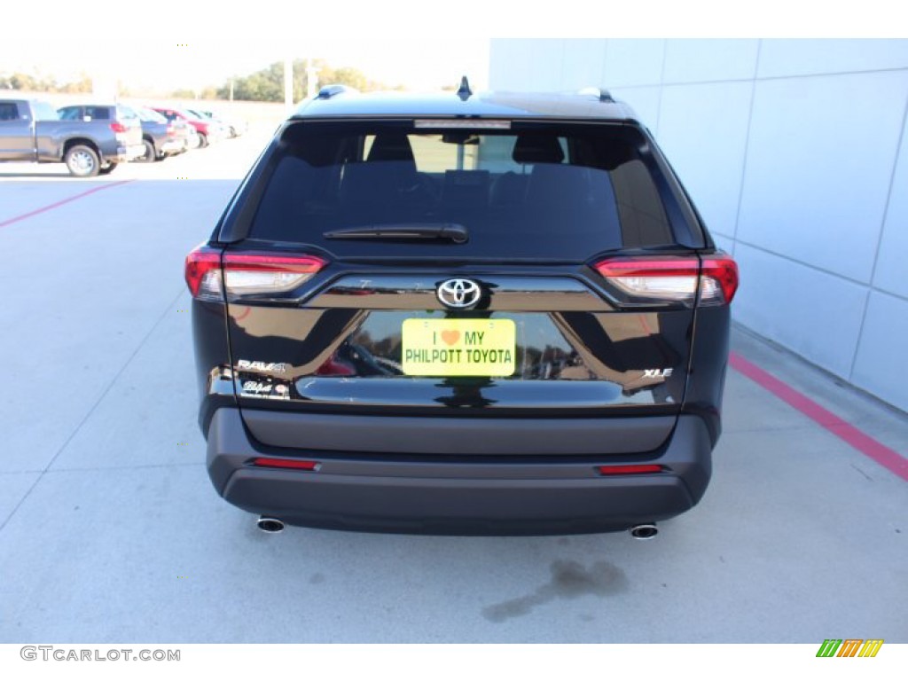 2021 RAV4 XLE Premium - Midnight Black Metallic / Black photo #7