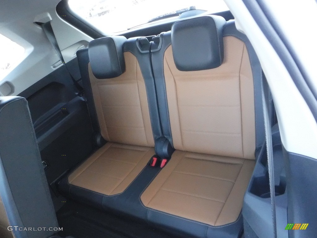 Golden Oak/Black Interior 2019 Volkswagen Tiguan SE 4MOTION Photo #140647232