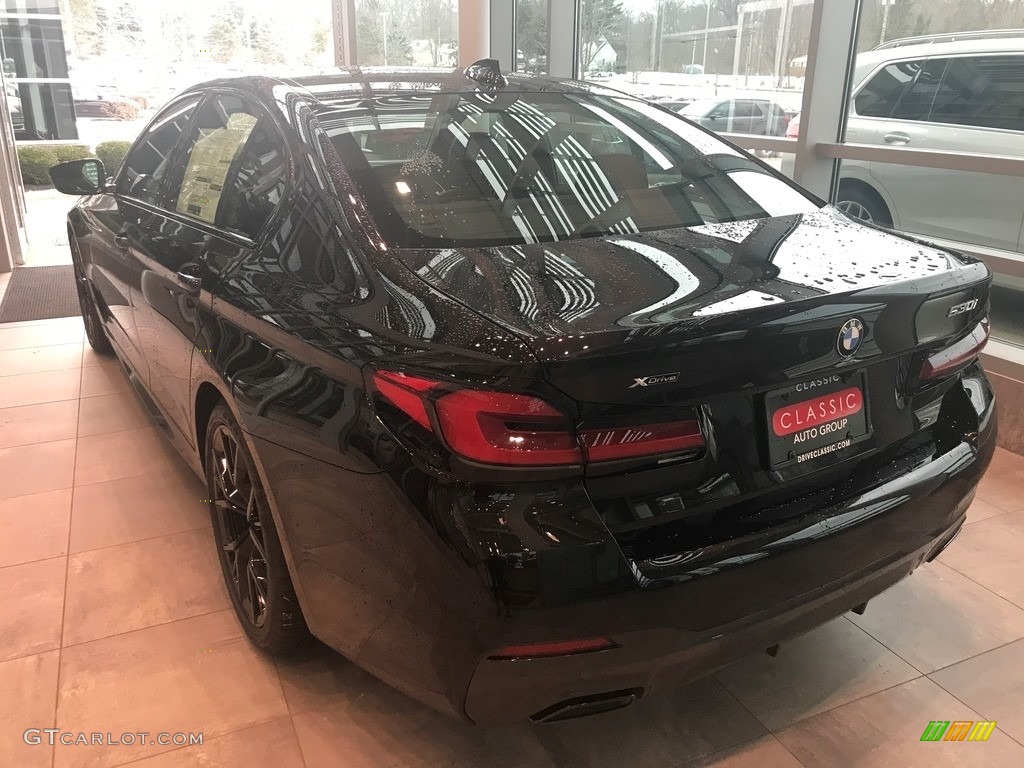 2021 5 Series 530i xDrive Sedan - Black Sapphire Metallic / Black photo #2