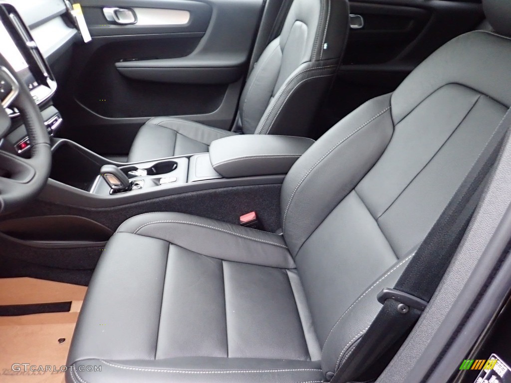 2021 Volvo XC40 T5 Momentum AWD Front Seat Photo #140648947