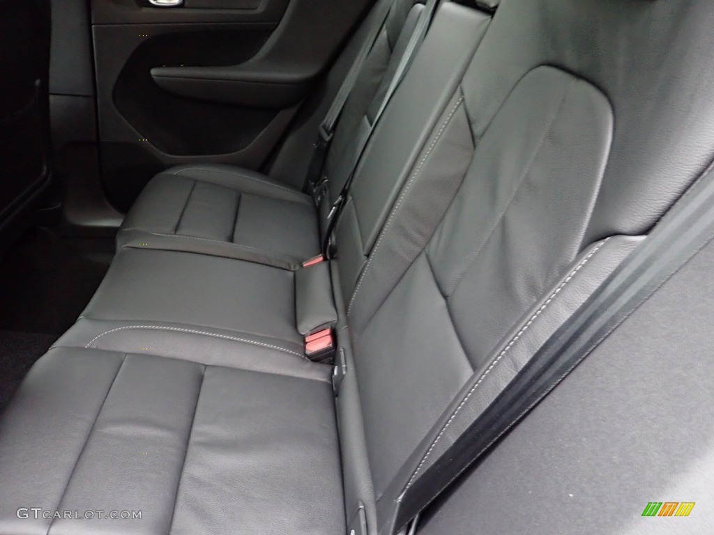 2021 XC40 T5 Momentum AWD - Black Stone / Charcoal photo #8