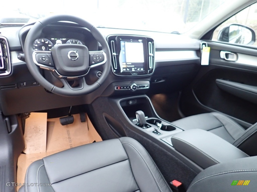 Charcoal Interior 2021 Volvo XC40 T5 Momentum AWD Photo #140648994