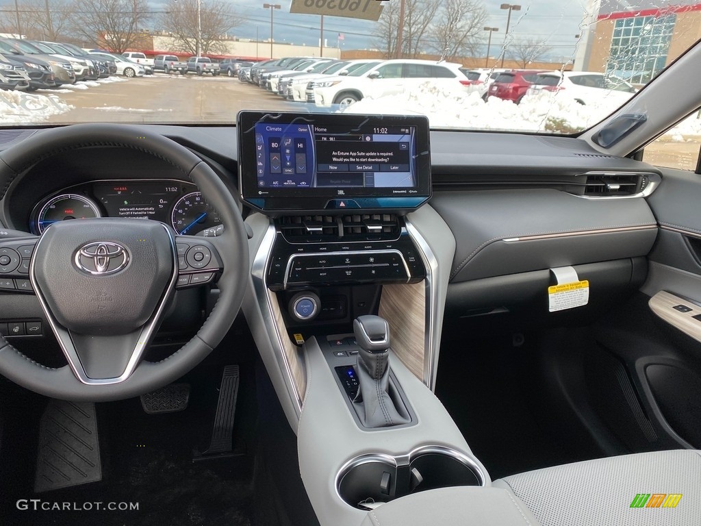 2021 Toyota Venza Hybrid XLE AWD Dashboard Photos