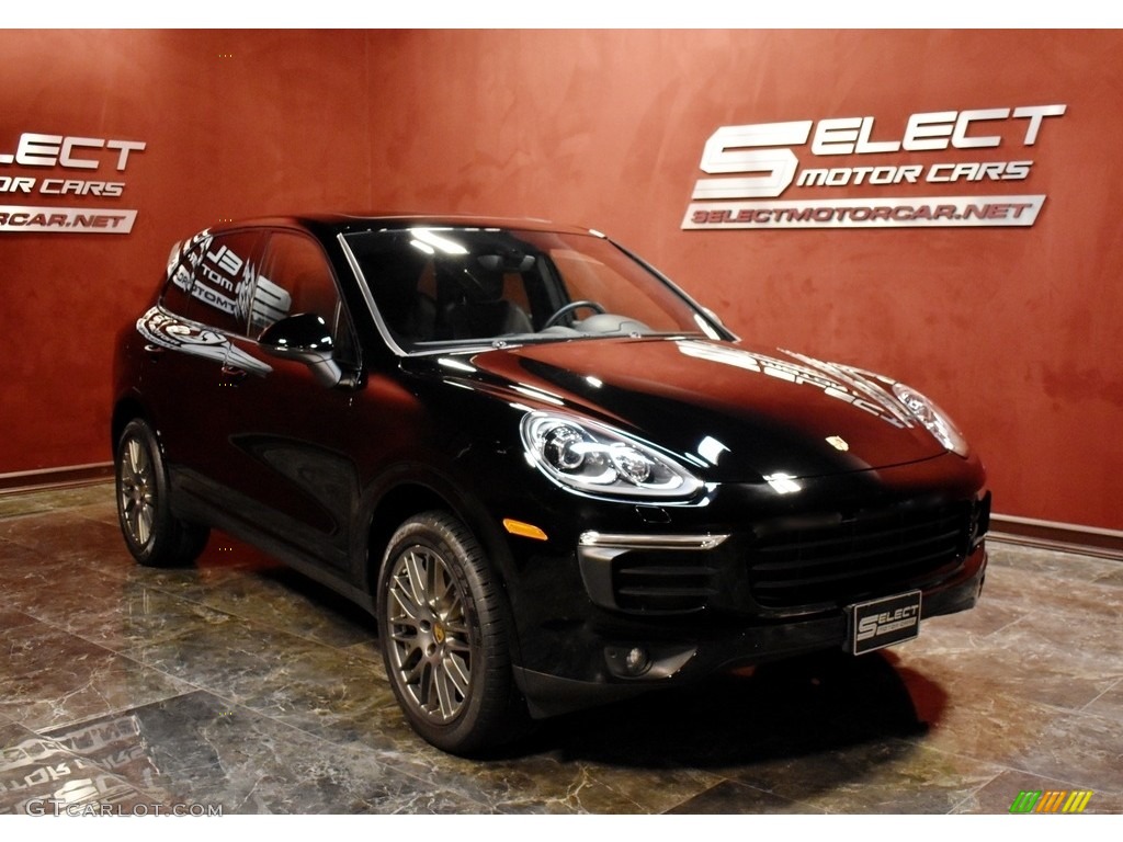 2017 Cayenne Platinum Edition - Black / Black photo #3