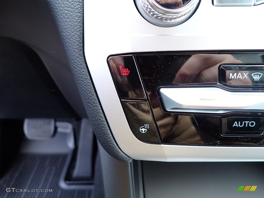 2021 Explorer XLT 4WD - Infinite Blue Metallic / Ebony photo #17