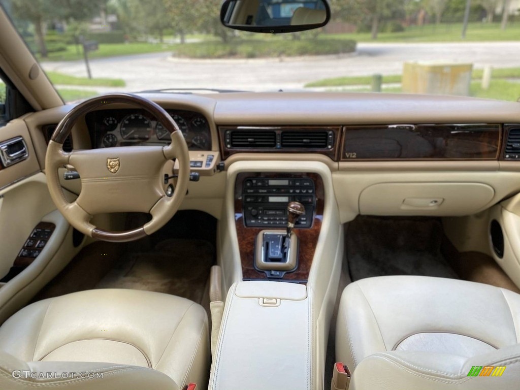 Cream Interior 1996 Jaguar XJ XJ12 Photo #140655529