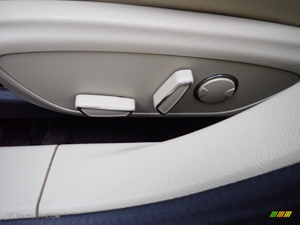 2015 Lincoln MKZ AWD Front Seat Photo #140655583
