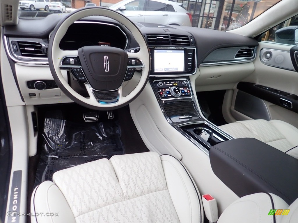 Chalet Theme/Alpine Interior 2020 Lincoln Continental Black Label AWD Photo #140656135