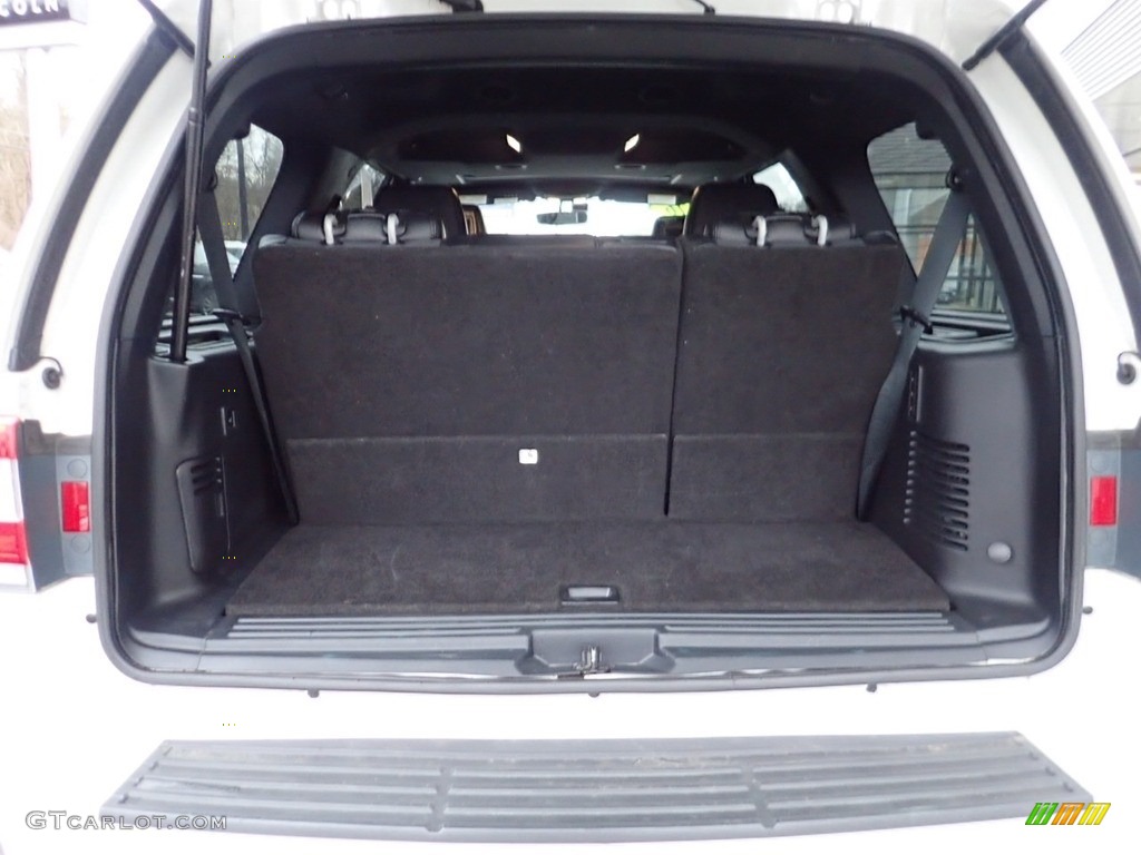 2016 Lincoln Navigator Select 4x4 Trunk Photo #140656494