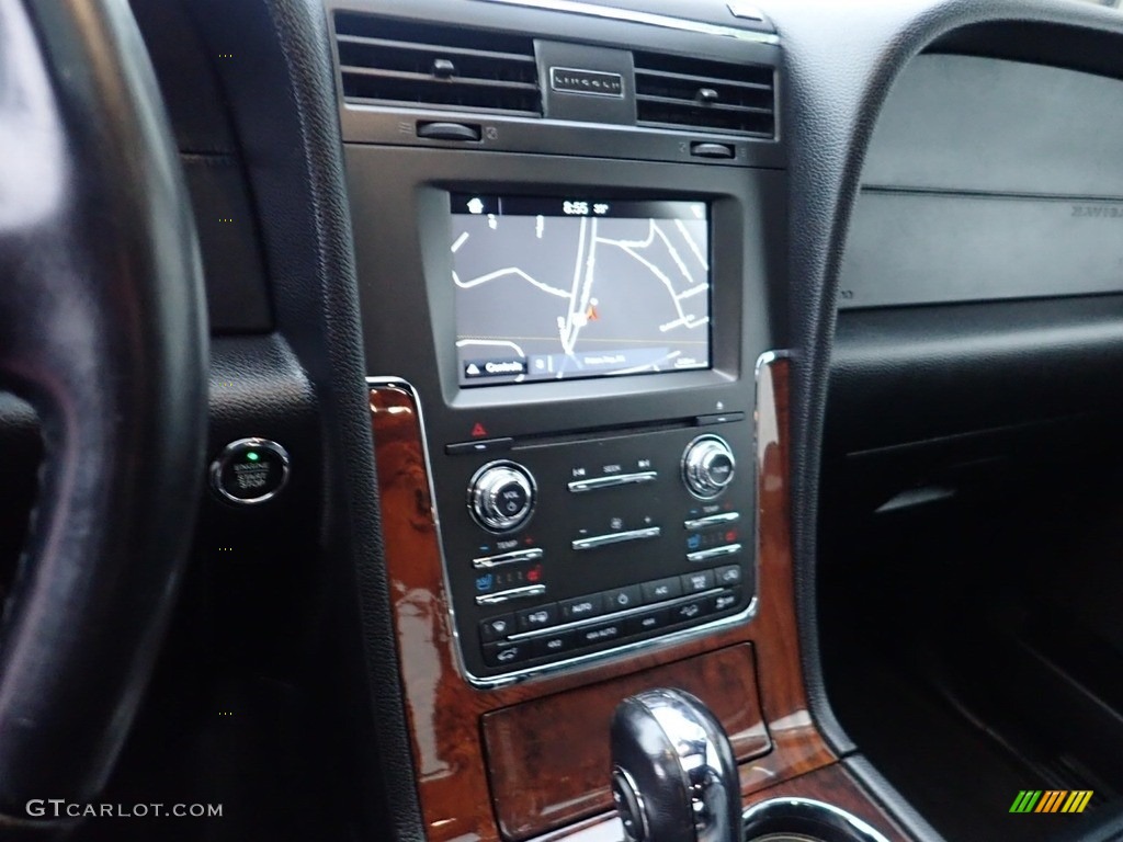 2016 Lincoln Navigator Select 4x4 Controls Photo #140656843