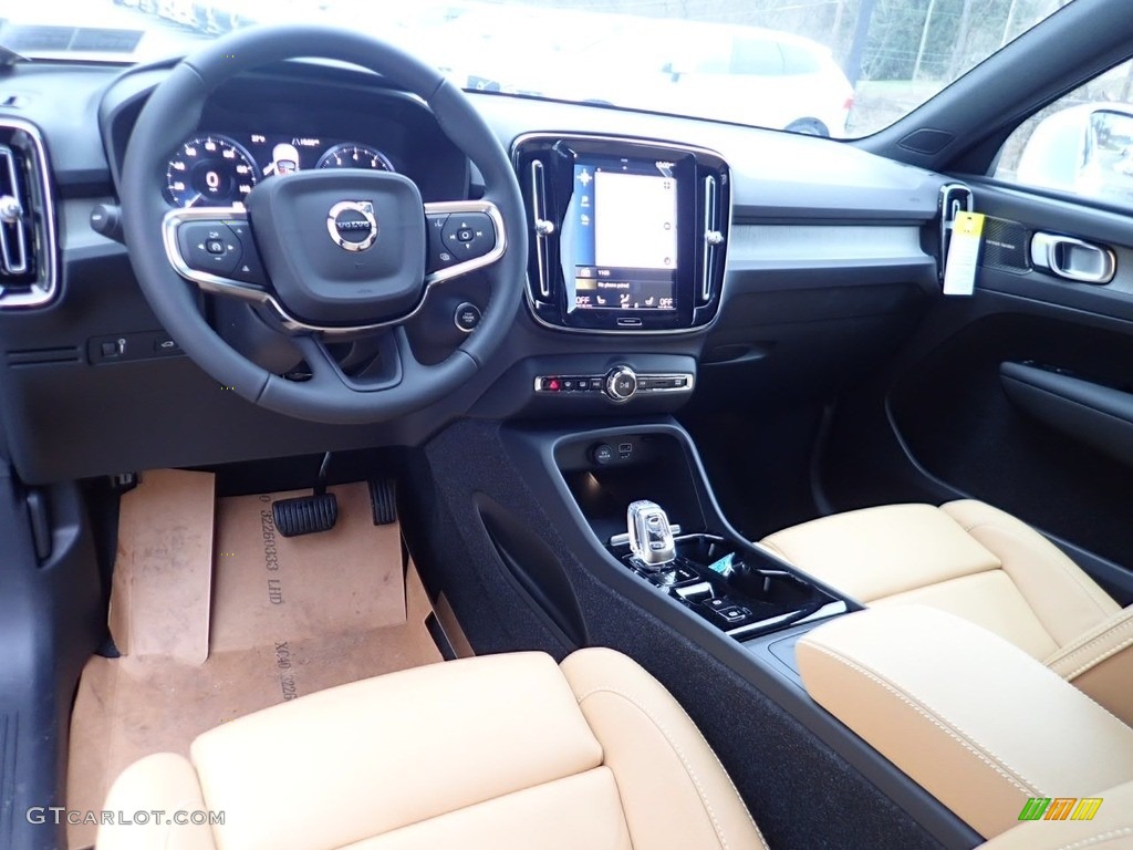 Blond/Charcoal Interior 2021 Volvo XC40 T5 Inscription AWD Photo #140661232