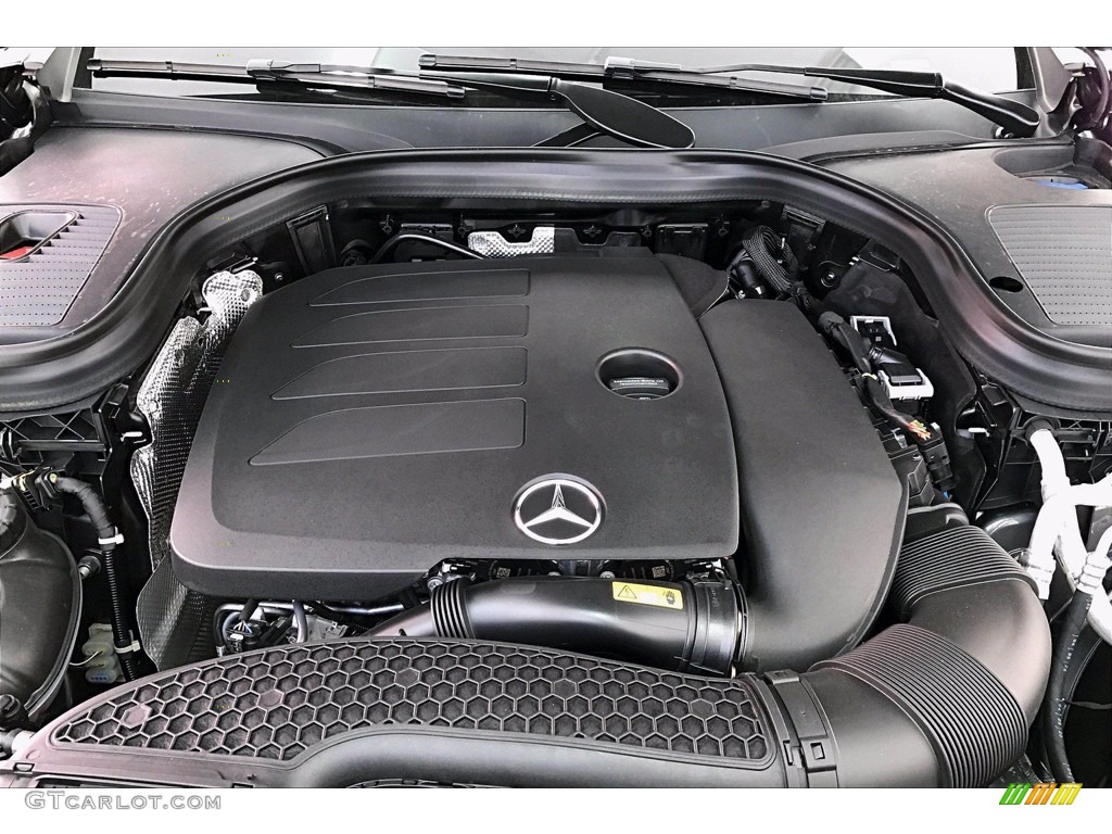 2021 Mercedes-Benz GLC 300 4Matic Engine Photos