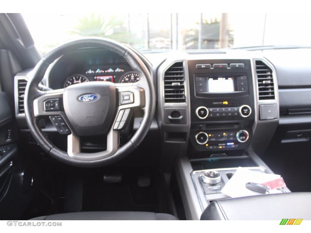 2018 Expedition XLT Max - Magnetic / Ebony photo #22