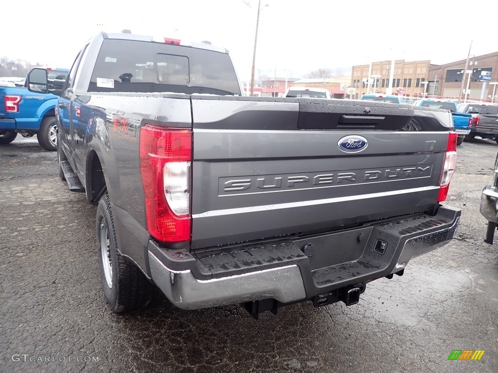 2021 F350 Super Duty XL SuperCab 4x4 - Carbonized Gray / Medium Earth Gray photo #7