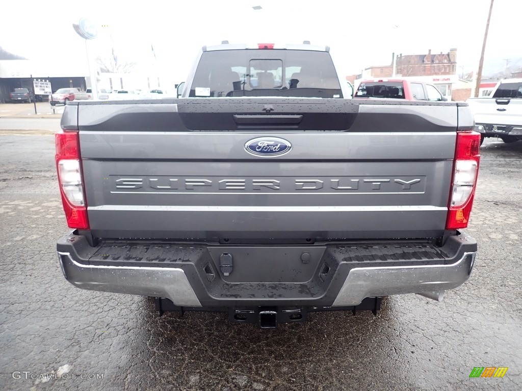 2021 F350 Super Duty XL SuperCab 4x4 - Carbonized Gray / Medium Earth Gray photo #8