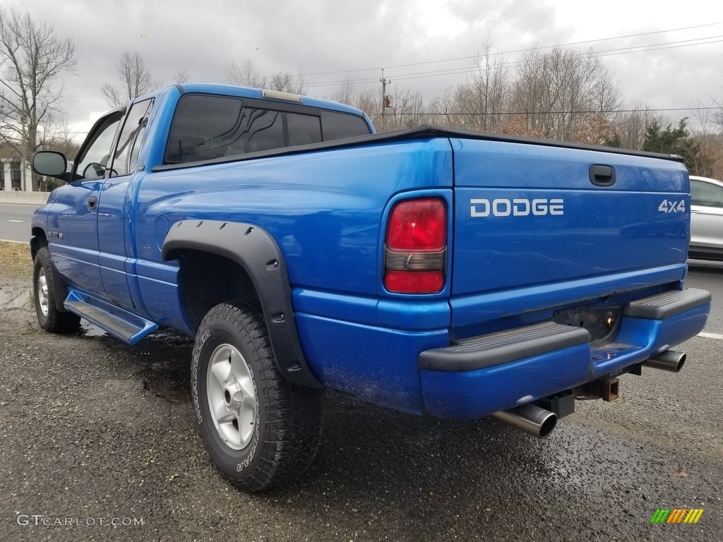 2001 Ram 1500 ST Club Cab 4x4 - Intense Blue Pearl / Mist Gray photo #5