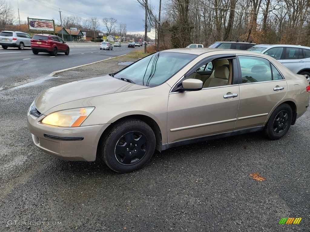 Desert Mist Metallic 2004 Honda Accord LX Sedan Exterior Photo #140668703