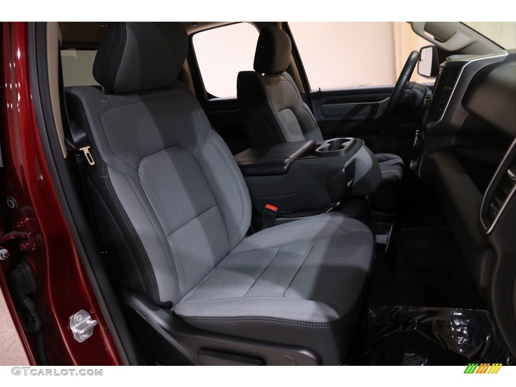 2020 1500 Big Horn Quad Cab 4x4 - Delmonico Red Pearl / Black/Diesel Gray photo #15