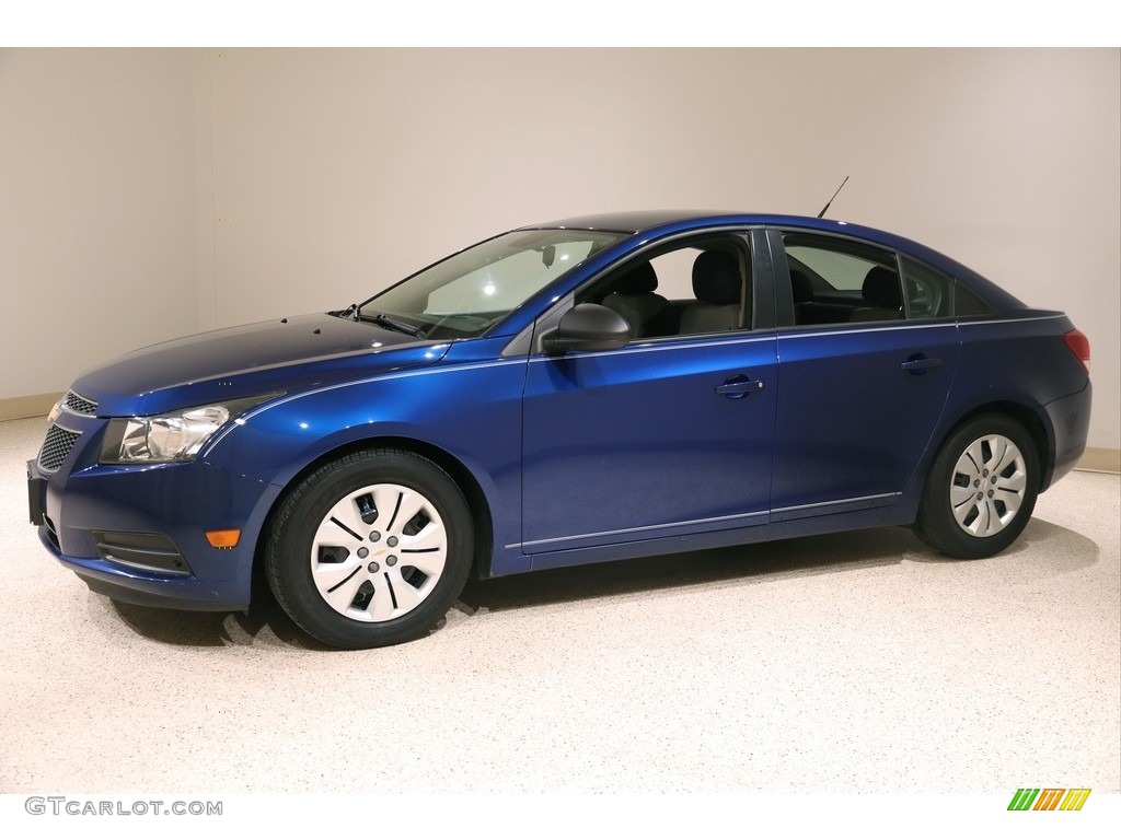 2013 Cruze LS - Blue Topaz Metallic / Jet Black/Medium Titanium photo #3