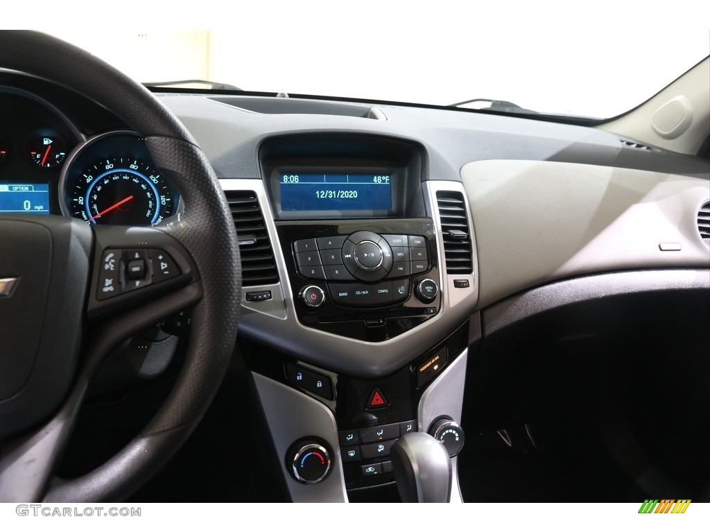 2013 Cruze LS - Blue Topaz Metallic / Jet Black/Medium Titanium photo #9