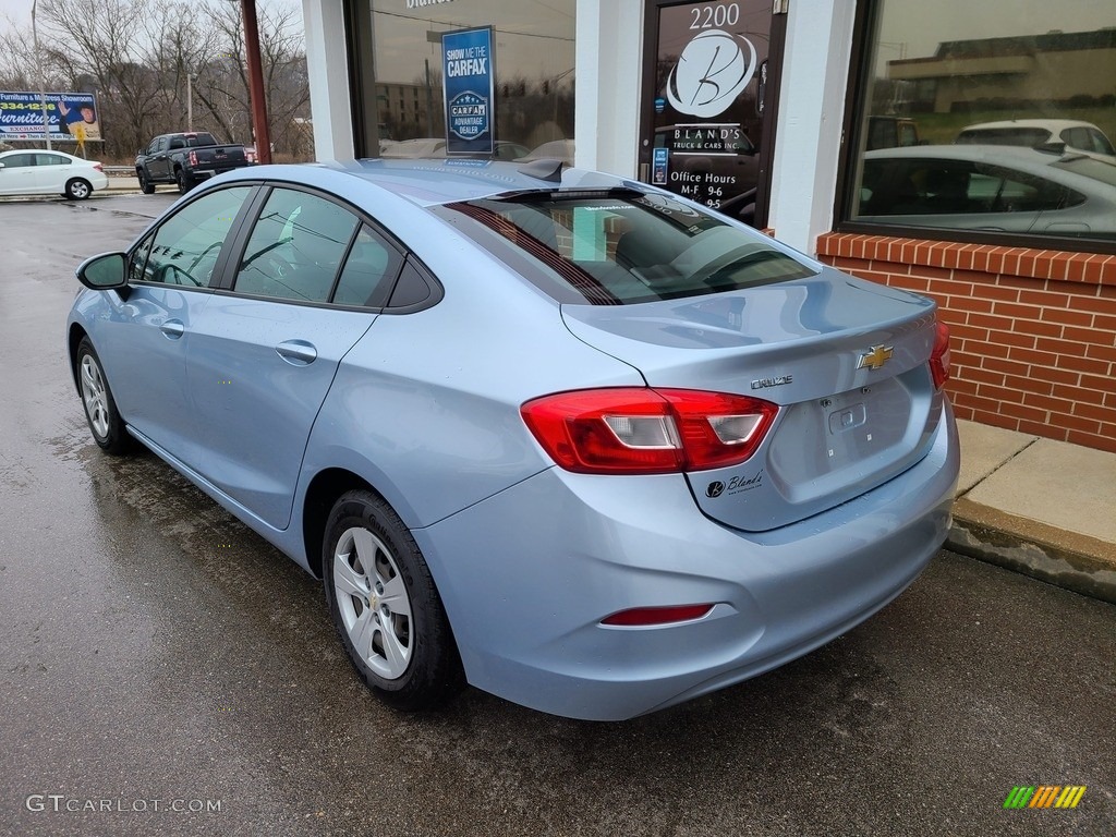 2017 Cruze LS - Arctic Blue Metallic / Jet Black photo #22