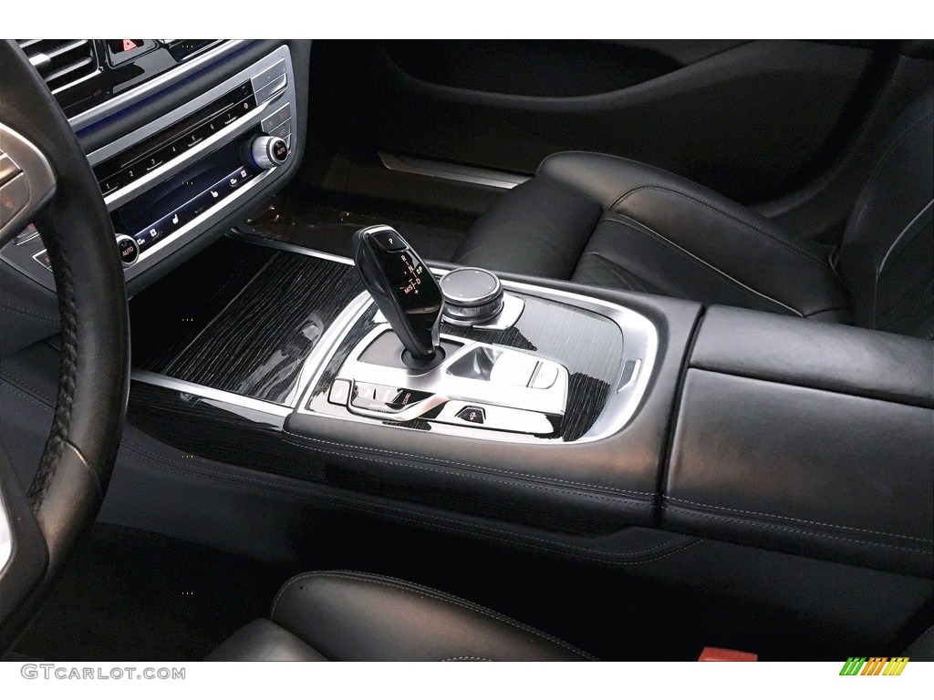 2018 7 Series 750i Sedan - Black Sapphire Metallic / Black photo #16