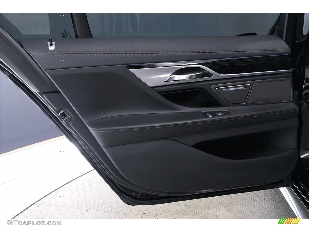 2018 7 Series 750i Sedan - Black Sapphire Metallic / Black photo #25