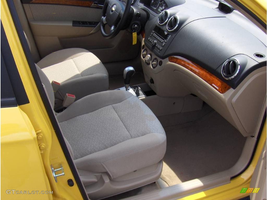 2009 Aveo LT Sedan - Summer Yellow / Neutral photo #6
