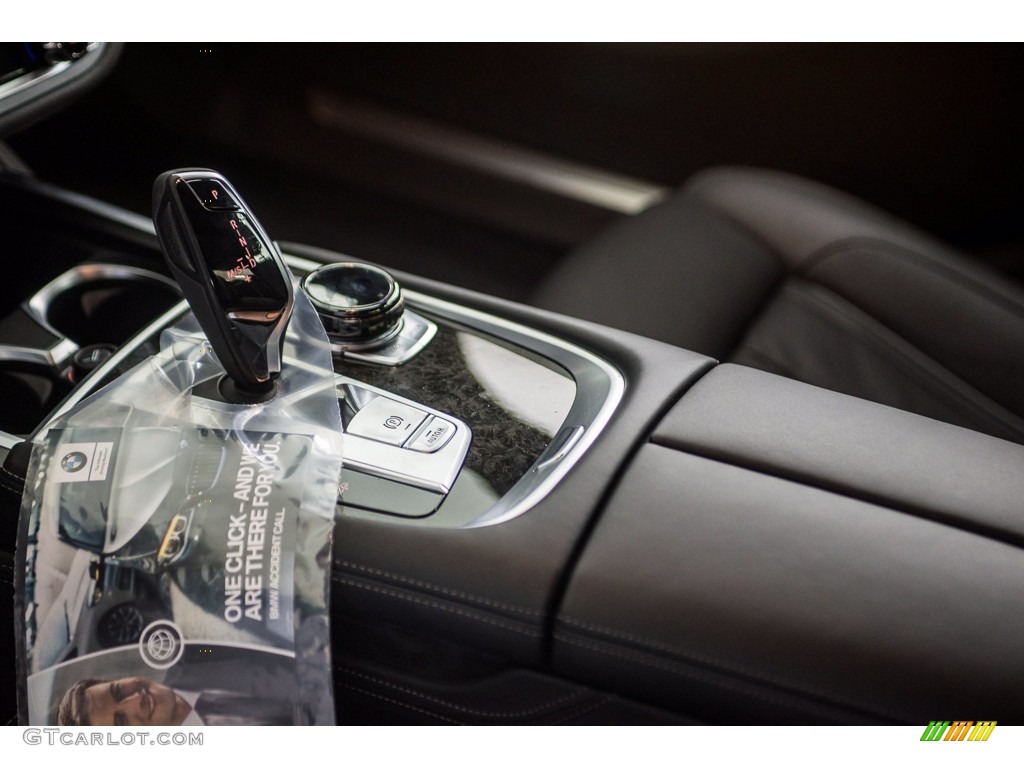2018 7 Series 750i Sedan - Black Sapphire Metallic / Black photo #7