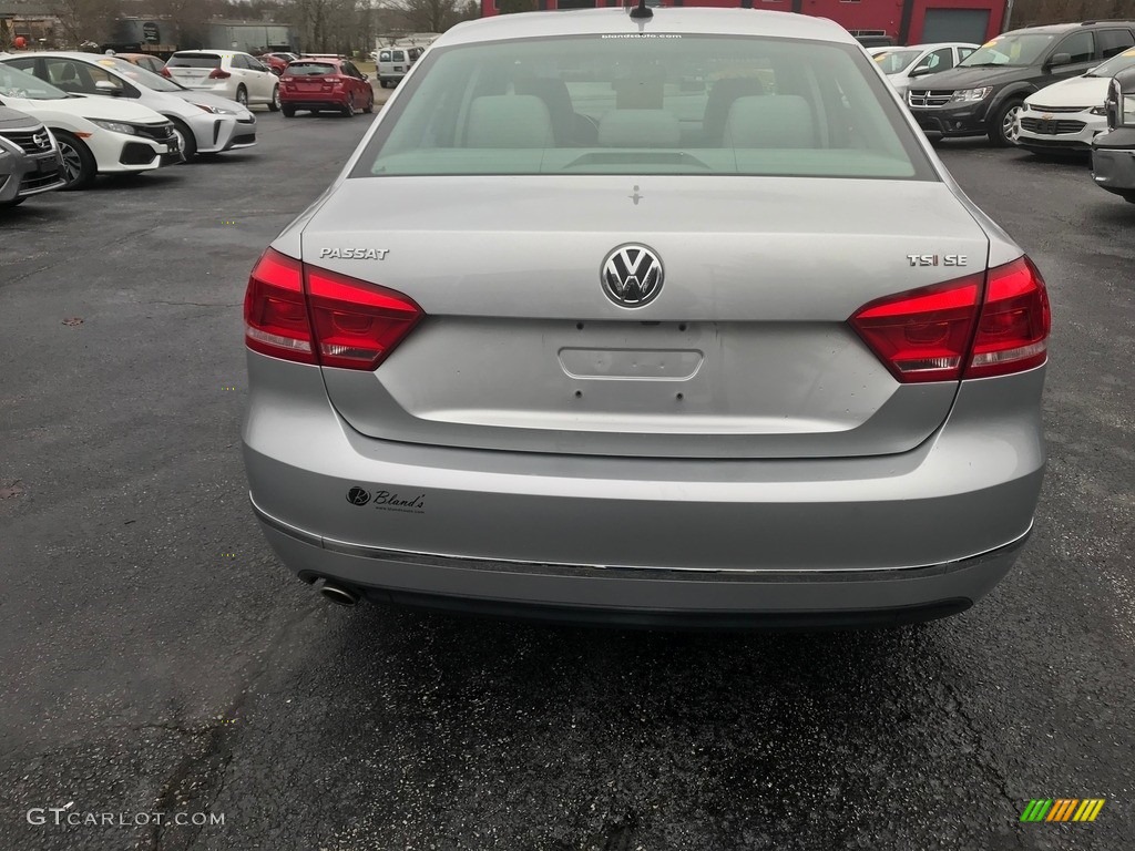 Platinum Gray Metallic 2015 Volkswagen Passat SE Sedan Exterior Photo #140676582