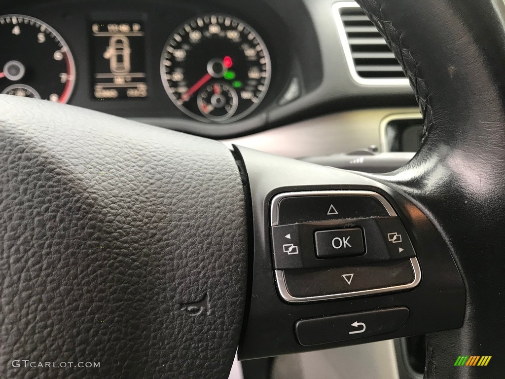 2015 Volkswagen Passat SE Sedan Moonrock Gray Steering Wheel Photo #140676894