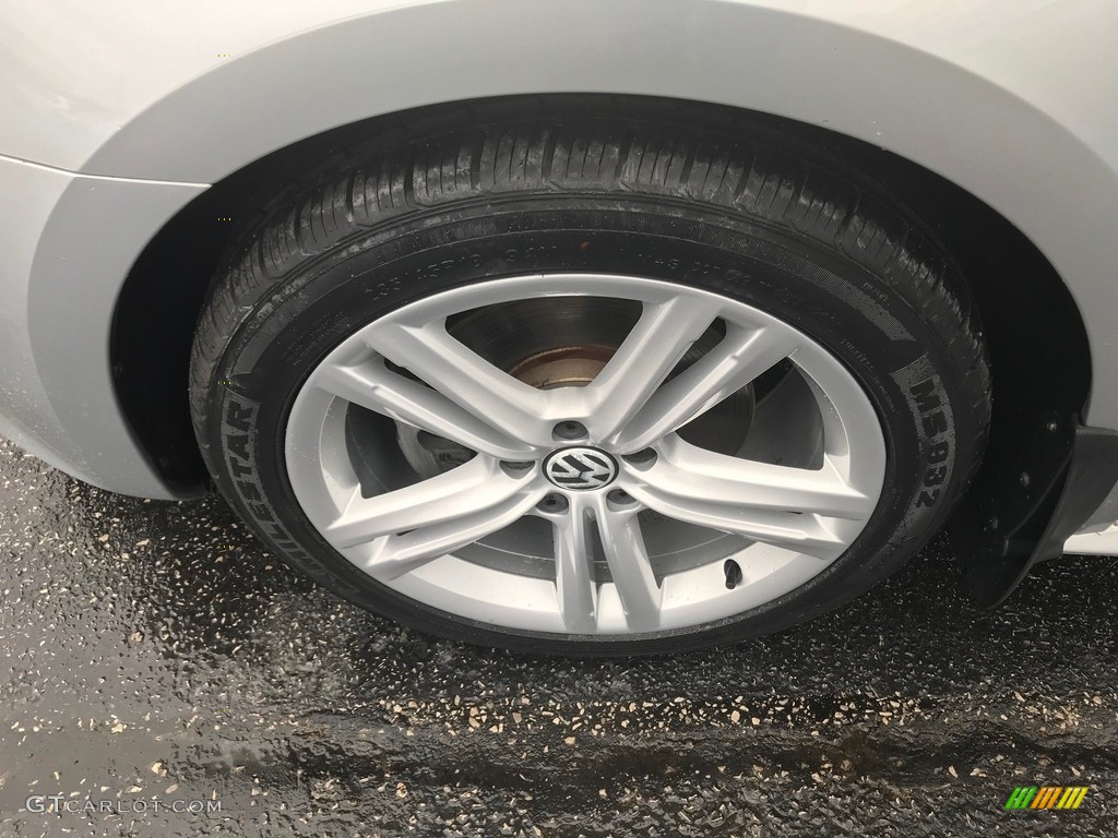 2015 Volkswagen Passat SE Sedan Wheel Photo #140677215