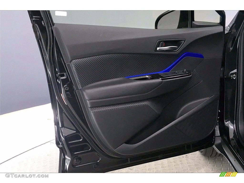 2020 Toyota C-HR XLE Black Door Panel Photo #140678970