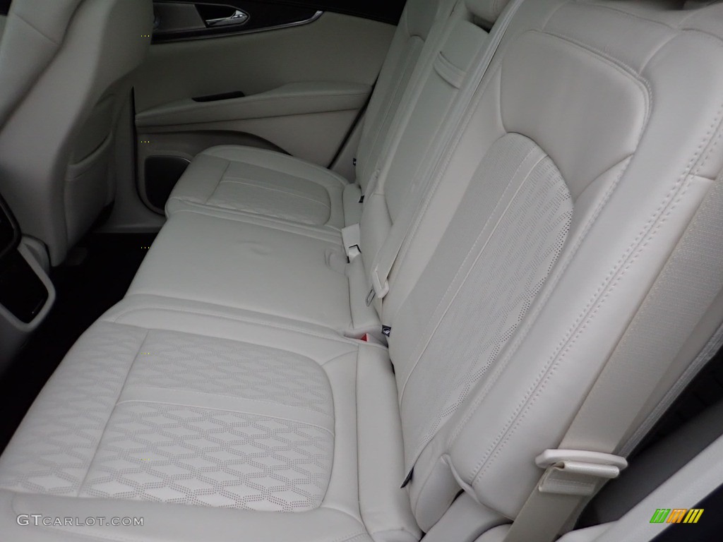 2020 Lincoln Nautilus Black Label AWD Rear Seat Photo #140680329
