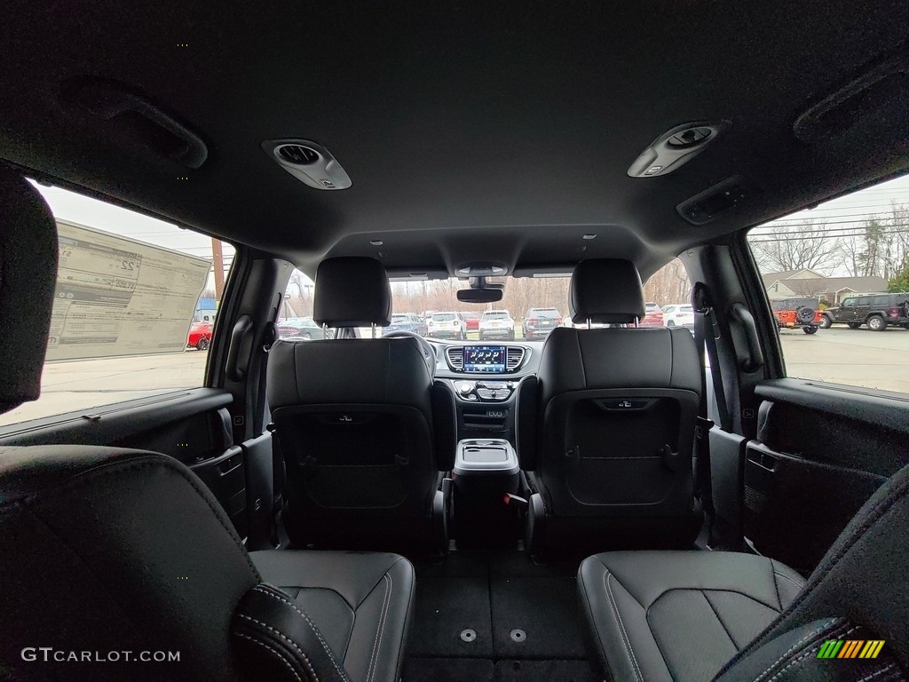 Black Interior 2021 Chrysler Pacifica Touring L Photo #140682798