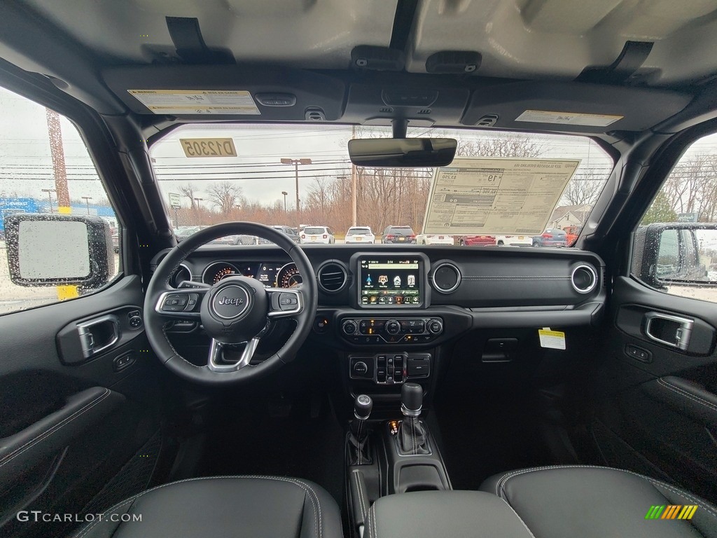 2021 Jeep Gladiator Overland 4x4 Black Dashboard Photo #140683104