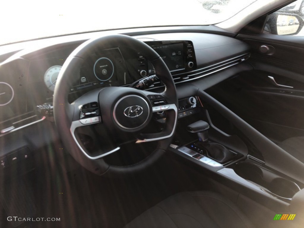 2021 Elantra SEL - Phantom Black / Black photo #4